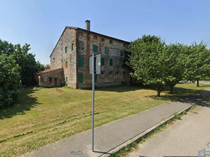 Immagine 6 di Rustico / casale in vendita  in Via San Francesco a Rovolon