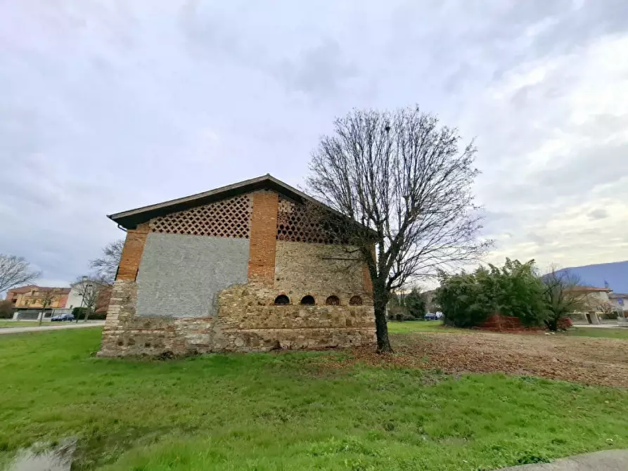 Immagine 8 di Rustico / casale in vendita  in Via San Francesco a Rovolon