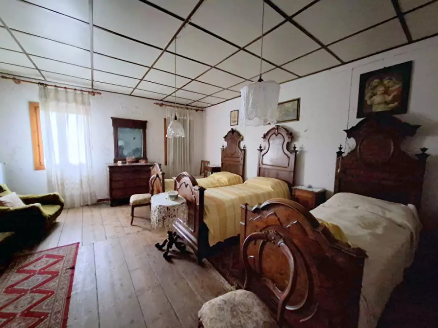 Immagine 22 di Rustico / casale in vendita  in Via San Francesco a Rovolon