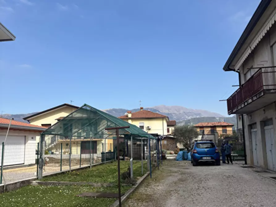 Immagine 3 di Appartamento in vendita  in Via Brenta n. 13 a Vittorio Veneto
