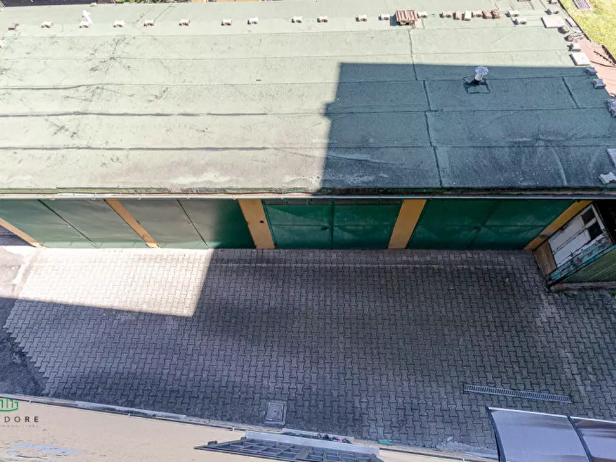 Immagine 2 di Garage in vendita  in via emilia 300 a San Lazzaro Di Savena