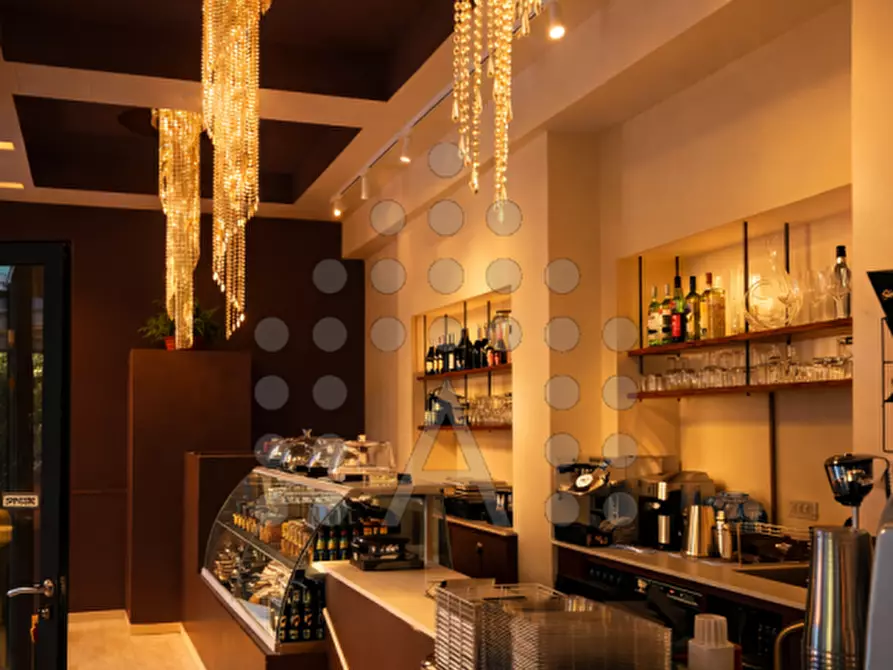 Immagine 1 di Negozio in affitto  in Via Montirone a Abano Terme