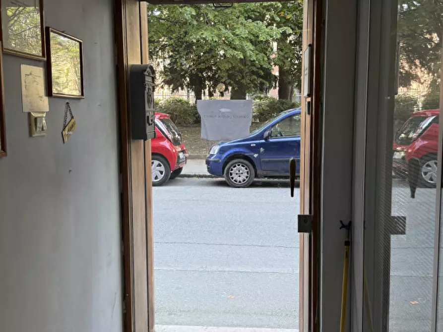 Immagine 5 di Negozio in vendita  in Via Umberto I° a Rovigo