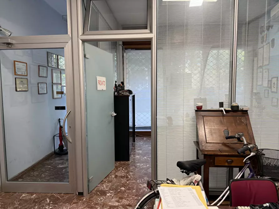 Immagine 8 di Negozio in vendita  in Via Umberto I° a Rovigo