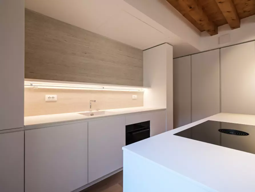 Immagine 7 di Appartamento in affitto  a Vicenza