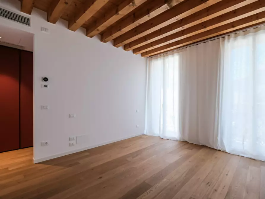 Immagine 21 di Appartamento in affitto  a Vicenza