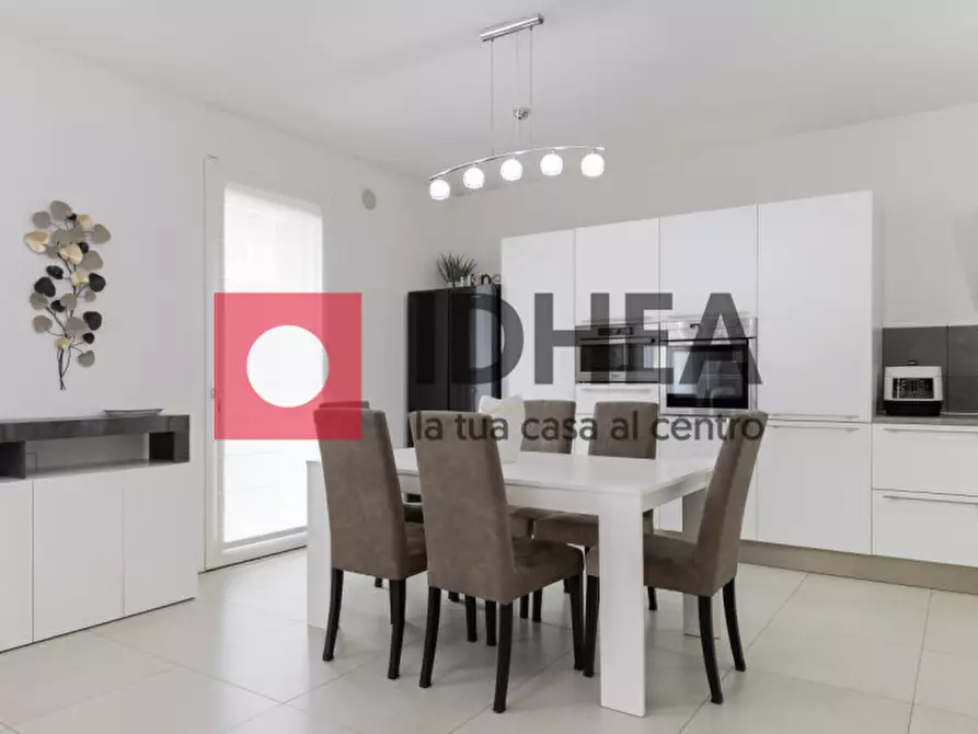 Immagine 3 di Casa quadrifamiliare in vendita  in Via Vittorio Bachelet a Spresiano