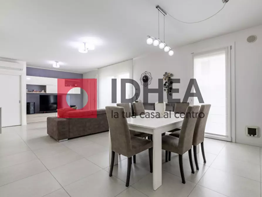 Immagine 4 di Casa quadrifamiliare in vendita  in Via Vittorio Bachelet a Spresiano