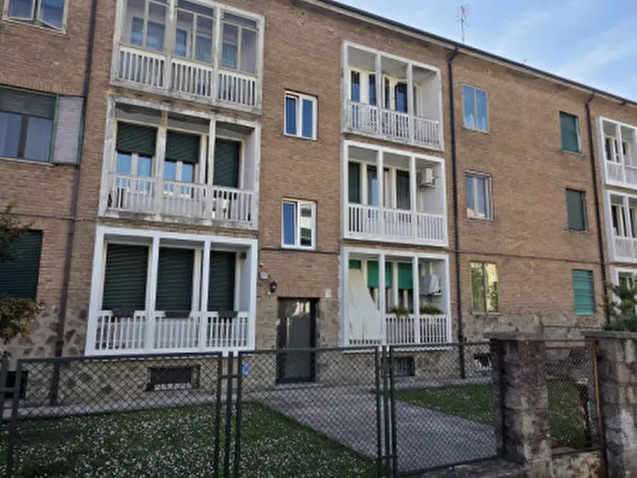 Immagine 21 di Appartamento in vendita  in Via G. Galilei n. 5 a Rovigo