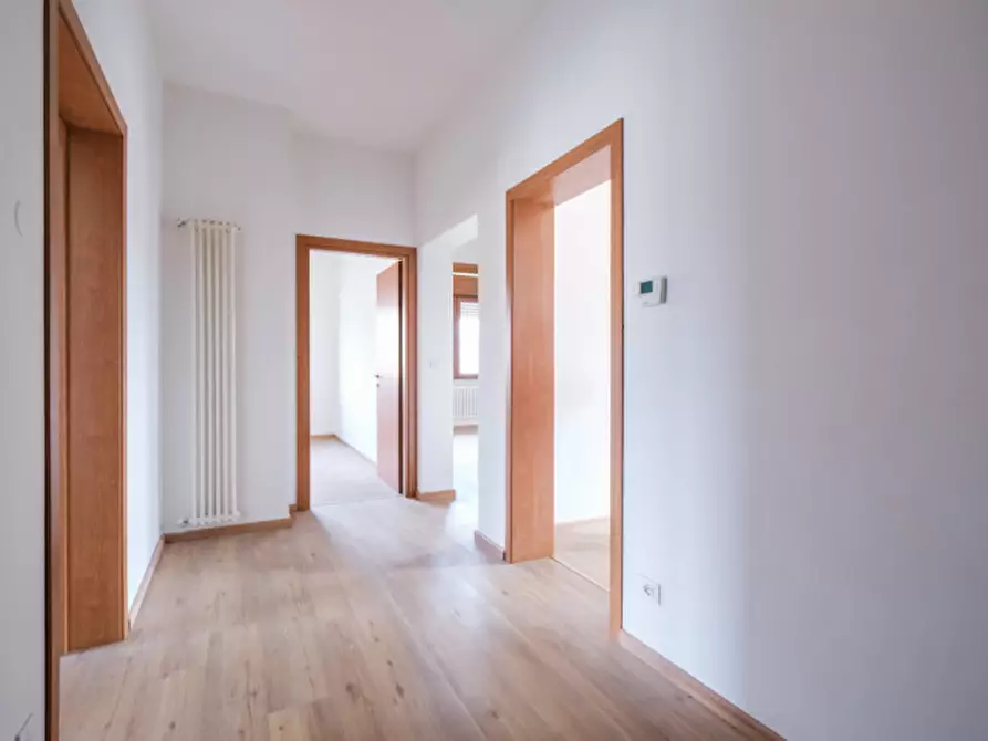 Immagine 2 di Appartamento in vendita  a Vicenza