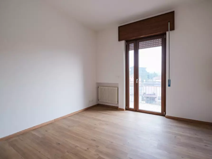 Immagine 9 di Appartamento in vendita  a Vicenza