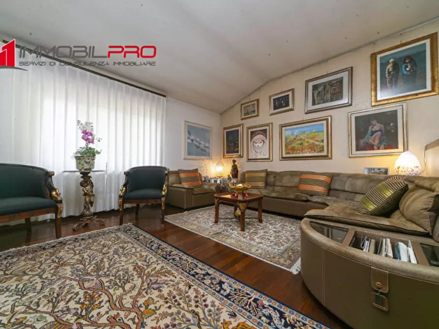 Immagine 15 di Villa in vendita  in Via Gino Stella a Thiene