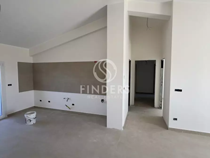 Immagine 3 di Appartamento in vendita  in Via Reggio Campi II Tronco 331 a Reggio Di Calabria