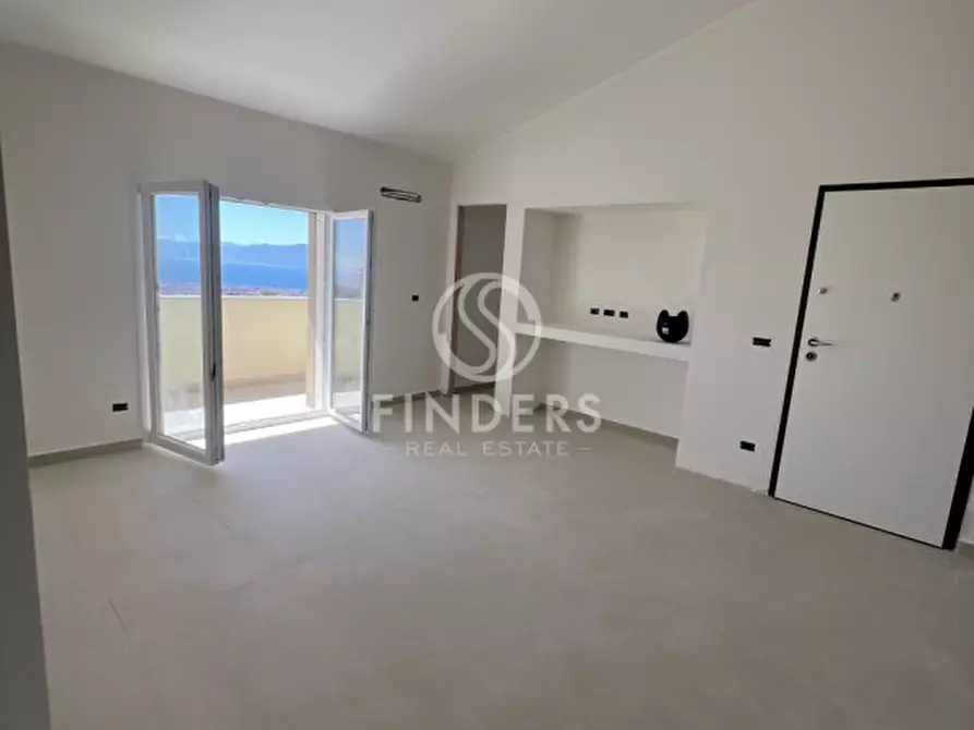 Immagine 5 di Appartamento in vendita  in Via Reggio Campi II Tronco 331 a Reggio Di Calabria