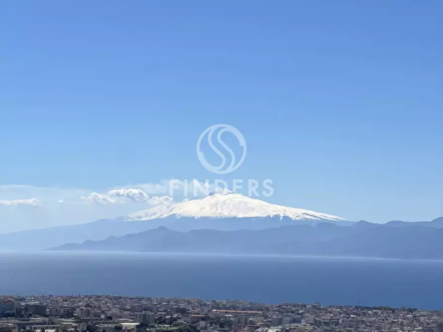 Immagine 14 di Appartamento in vendita  in Via Reggio Campi II Tronco 331 a Reggio Di Calabria