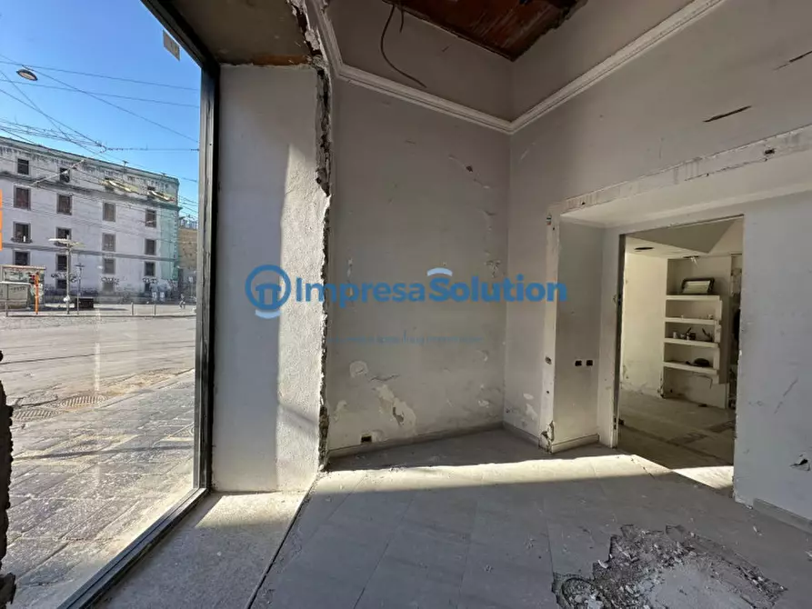 Immagine 8 di Negozio in affitto  in Corso Giuseppe Garibaldi 332 a Napoli