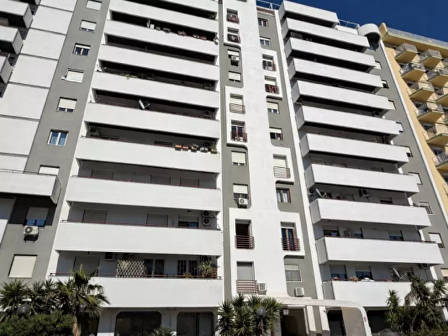 Immagine 1 di Appartamento in vendita  in Via Ferdinando Ferri, 10 a Palermo