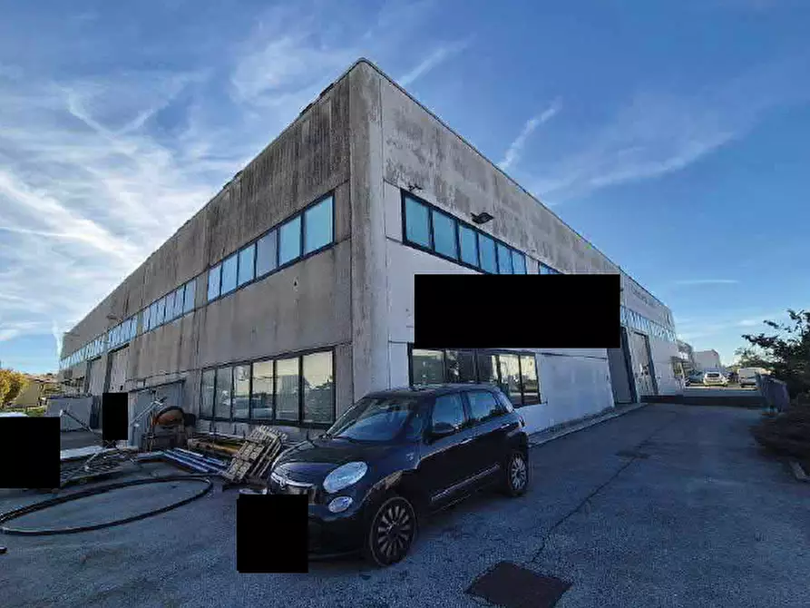 Immagine 5 di Laboratorio in vendita  in Via del Lavoro, 18 a Cornuda