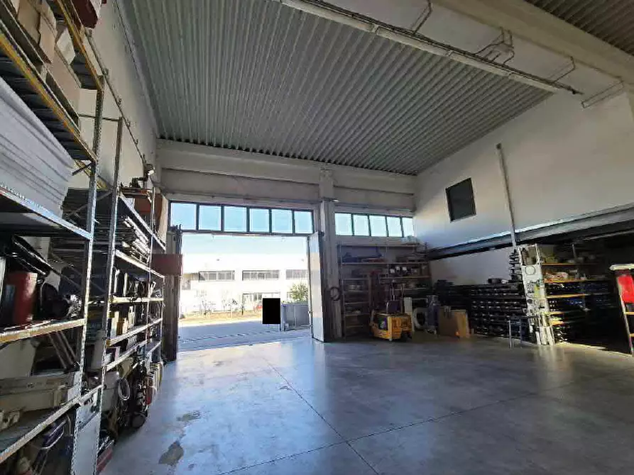 Immagine 8 di Laboratorio in vendita  in Via del Lavoro, 18 a Cornuda