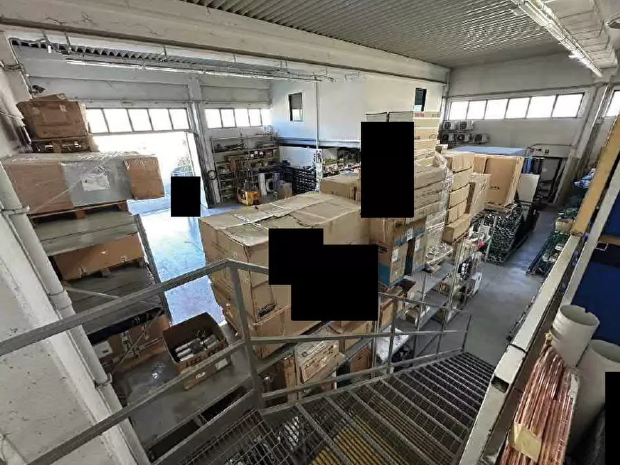 Immagine 9 di Laboratorio in vendita  in Via del Lavoro, 18 a Cornuda