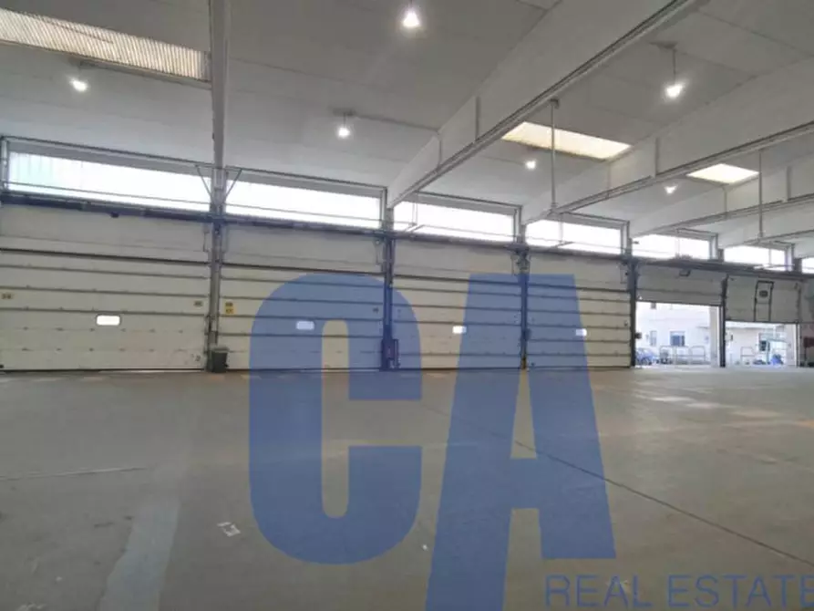 Immagine 1 di Laboratorio in affitto  in VIA PUSIANO a San Giuliano Milanese