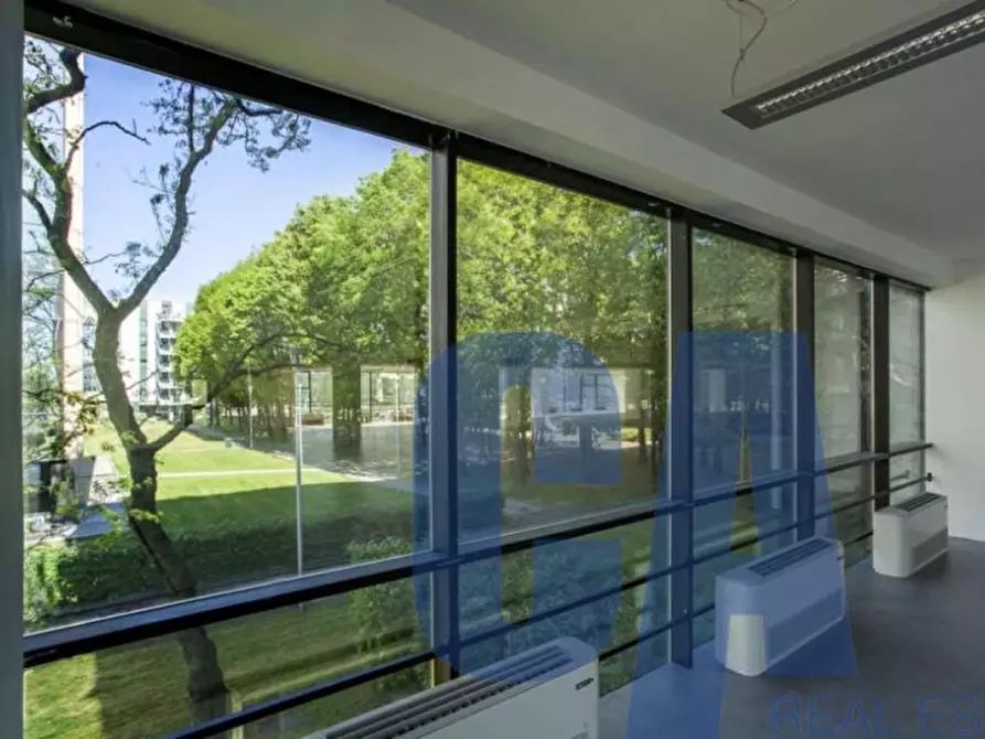 Immagine 1 di Ufficio in affitto  in STRADA MILANO FIORI a Assago