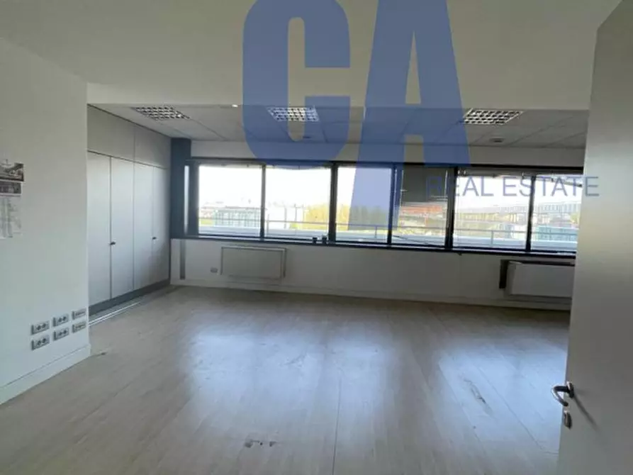 Immagine 13 di Ufficio in affitto  in STRADA MILANO FIORI a Assago