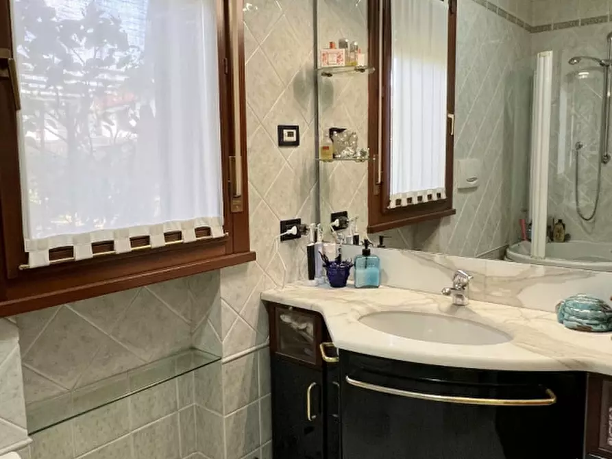 Immagine 20 di Appartamento in vendita  in Via Longhella a Bressanvido