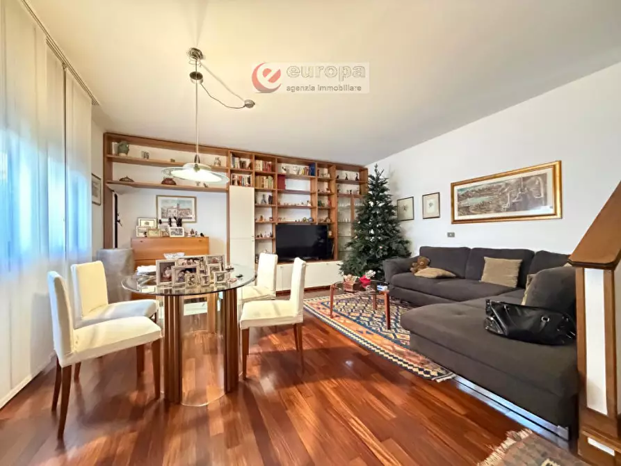 Immagine 11 di Casa bifamiliare in vendita  in Via Palermo 11 a Torri Di Quartesolo