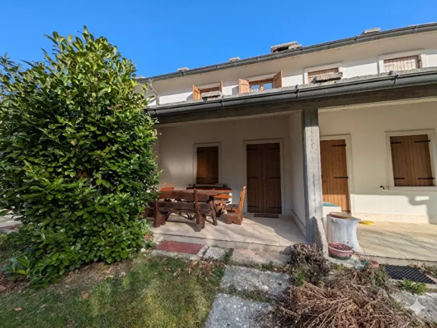 Immagine 25 di Villetta a schiera in vendita  in Via Passo Buole, 9 a Bosco Chiesanuova