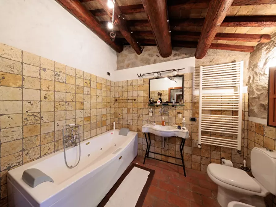 Immagine 16 di Rustico / casale in vendita  in VIA MANDOLARI a Este