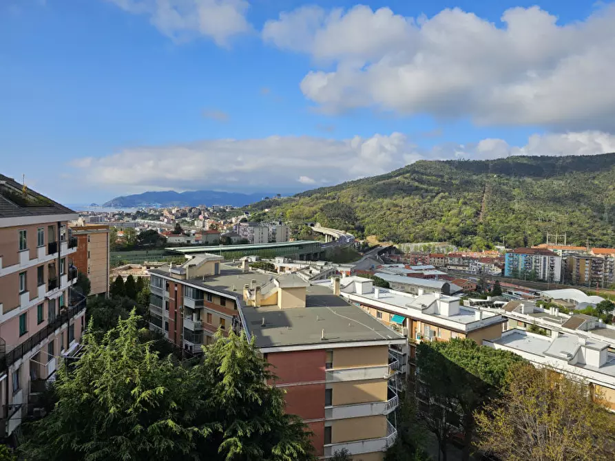 Immagine 11 di Appartamento in vendita  in Via Rusca a Savona
