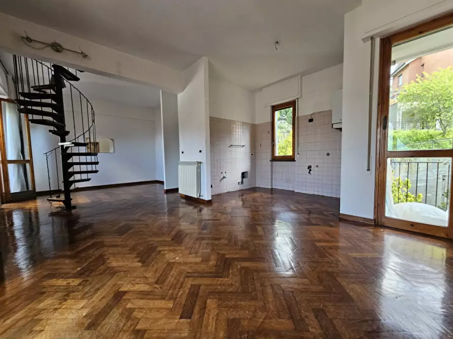 Immagine 19 di Appartamento in vendita  in Via Rusca a Savona