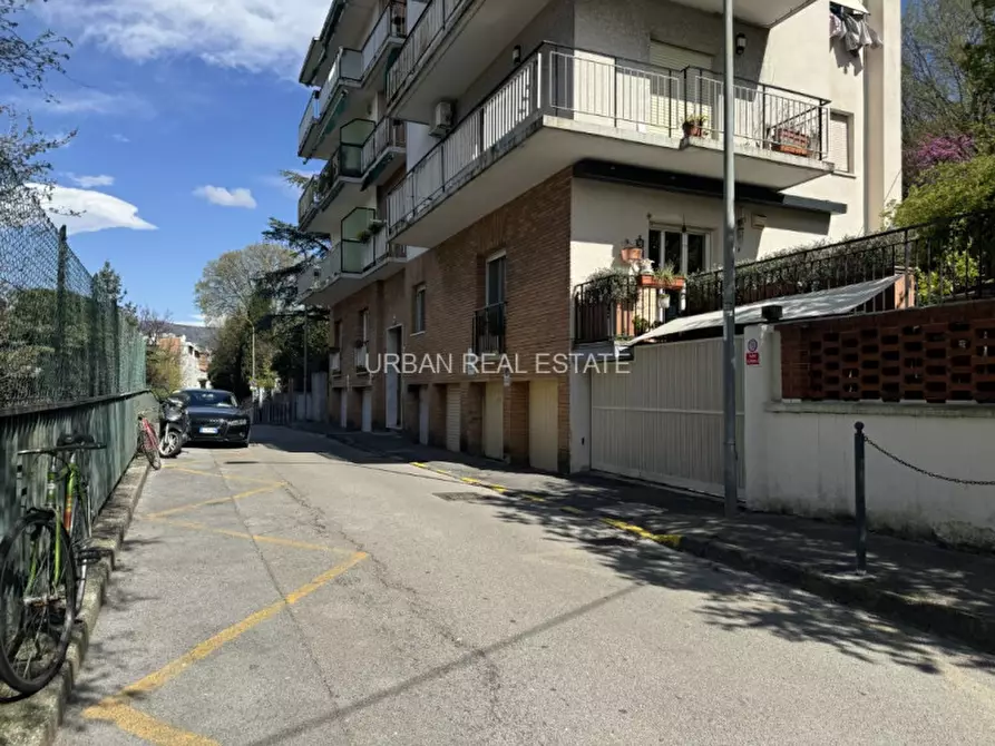 Immagine 15 di Camera in affitto  in Via Tigor 30 a Trieste