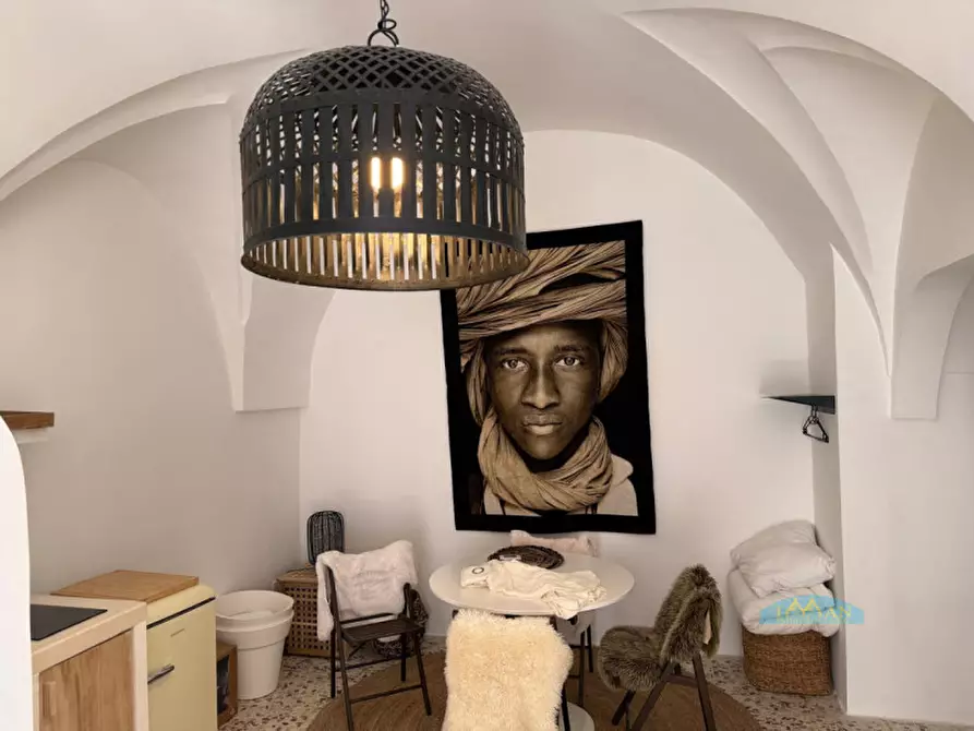 Immagine 2 di Casa indipendente in vendita  in Via Muri a Ceglie Messapico