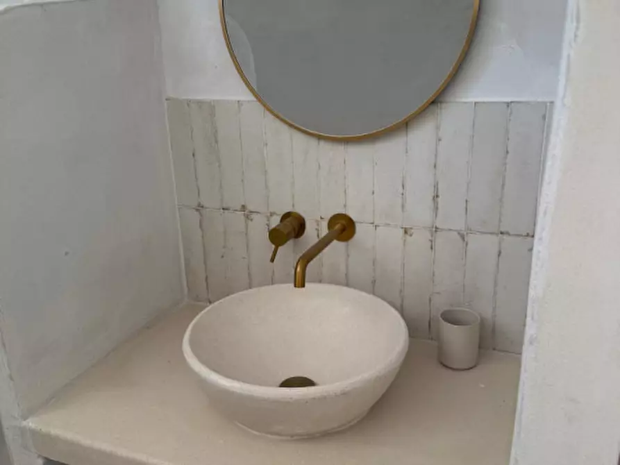 Immagine 17 di Casa indipendente in vendita  in Via Muri a Ceglie Messapico