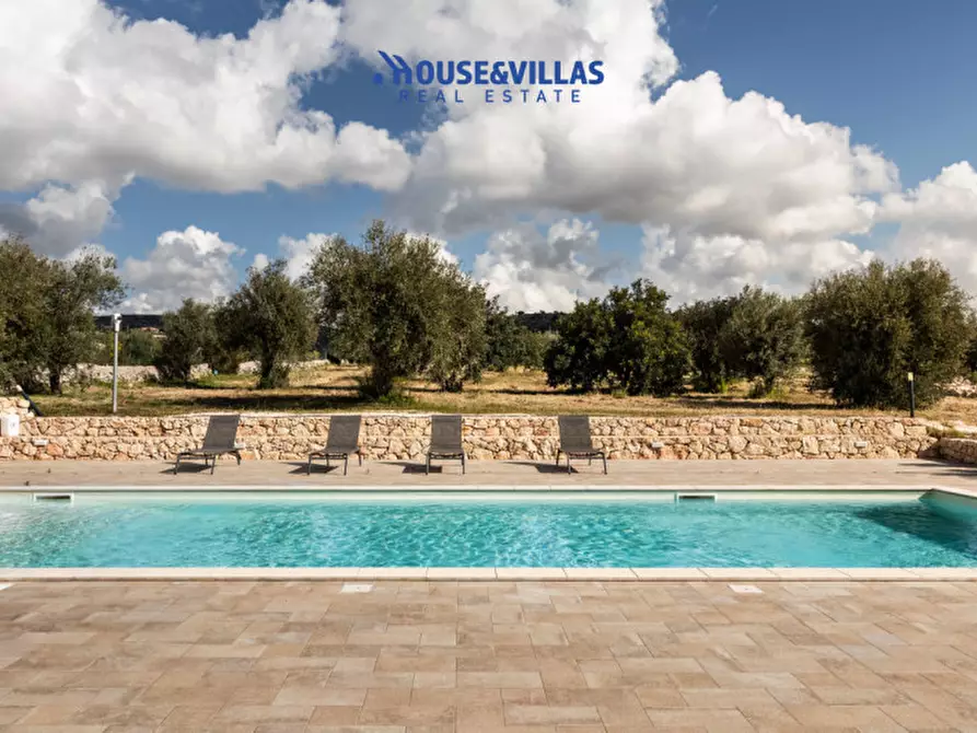 Immagine 10 di Villa in vendita  in via meti avola a Avola