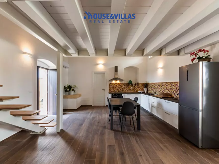 Immagine 18 di Villa in vendita  in via meti avola a Avola