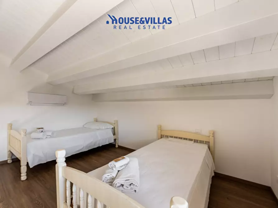 Immagine 34 di Villa in vendita  in via meti avola a Avola