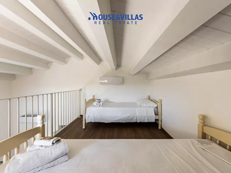 Immagine 35 di Villa in vendita  in via meti avola a Avola