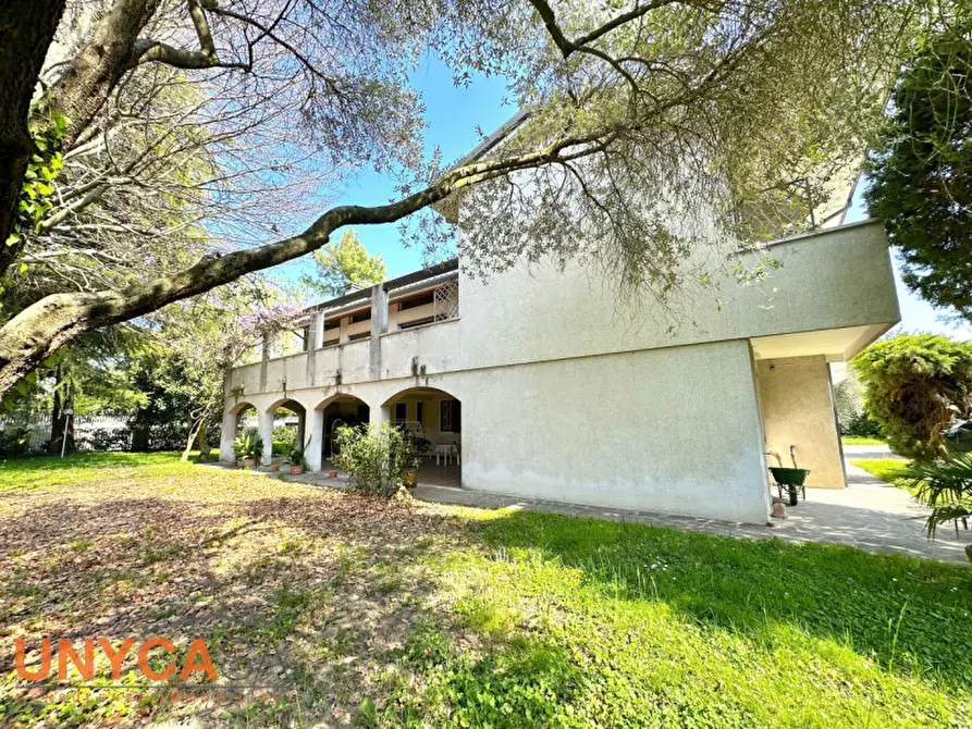 Immagine 1 di Villa in vendita  a Selvazzano Dentro