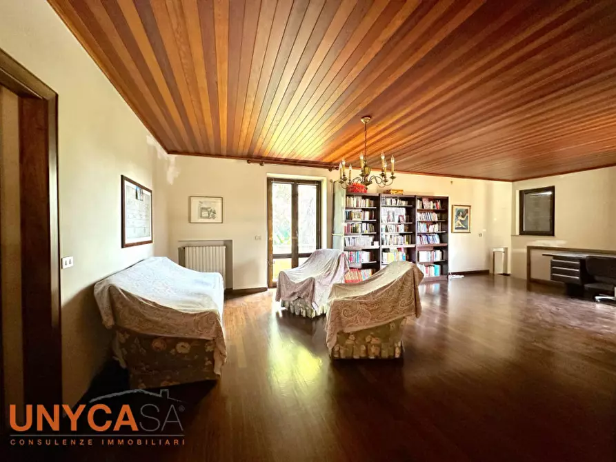 Immagine 10 di Villa in vendita  a Selvazzano Dentro