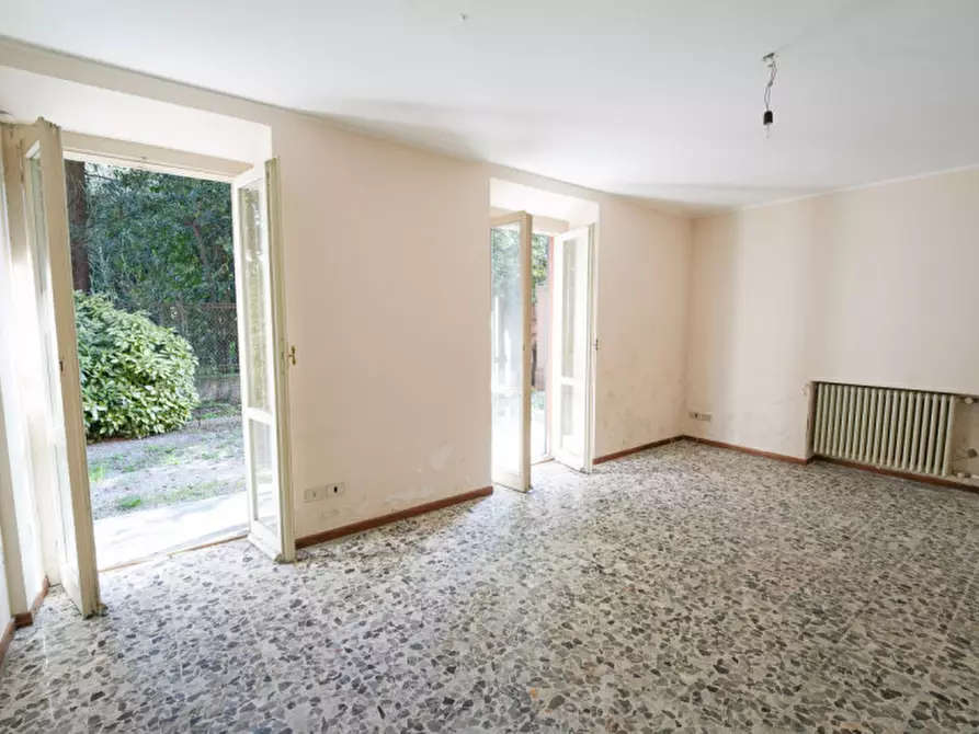 Immagine 26 di Villa in vendita  in Via Piave 4 a Sovico