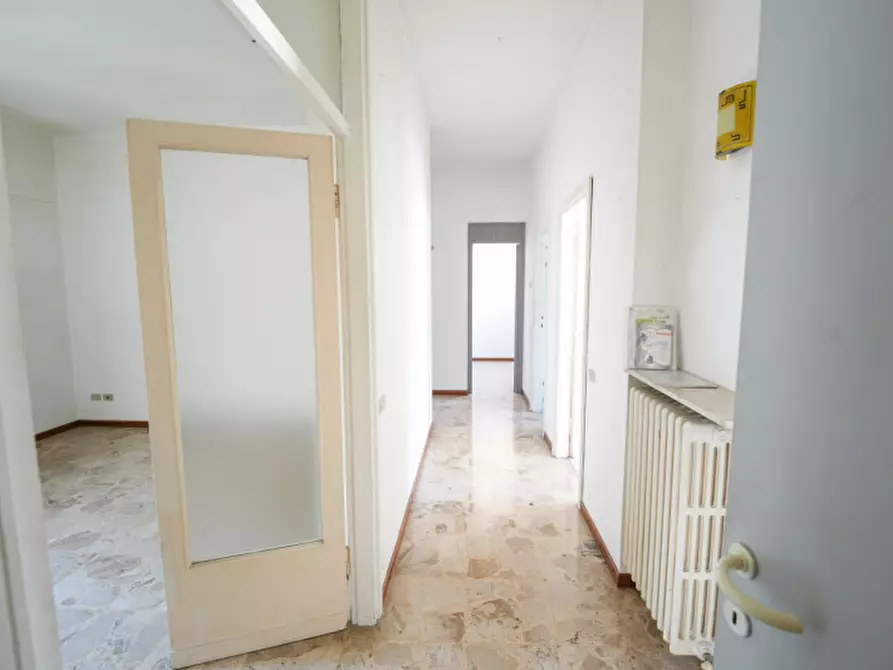 Immagine 32 di Villa in vendita  in Via Piave 4 a Sovico