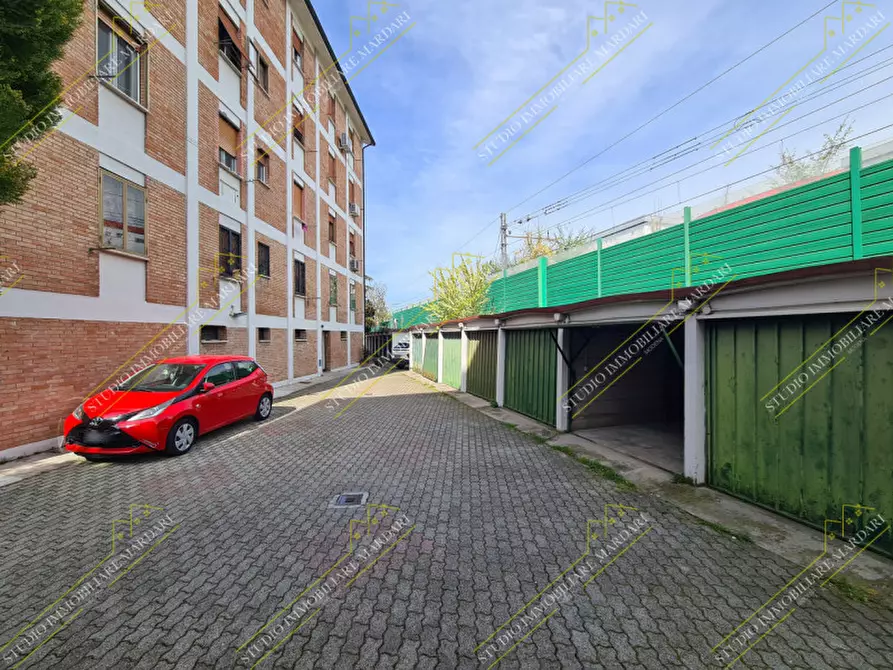 Immagine 29 di Camera in affitto  in Via Gioacchino Rossini a Modena