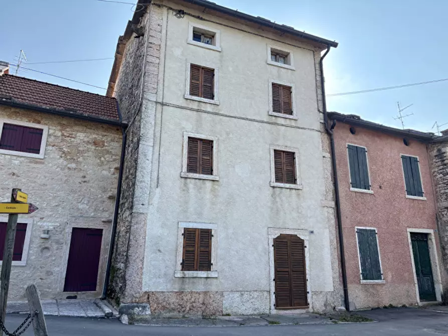 Immagine 1 di Rustico / casale in vendita  in Contrada Costa a Bosco Chiesanuova