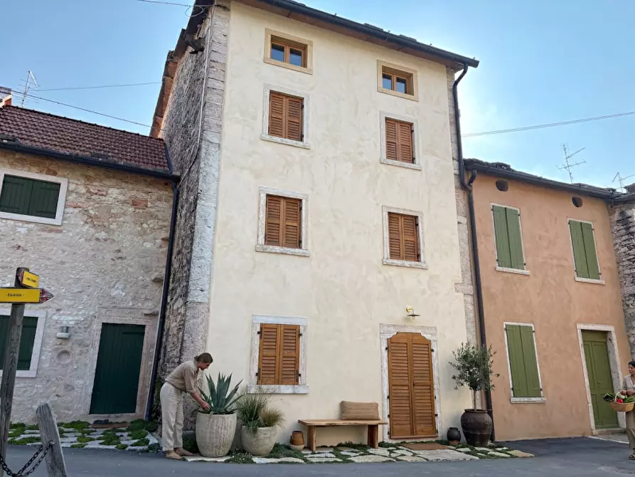 Immagine 2 di Rustico / casale in vendita  in Contrada Costa a Bosco Chiesanuova