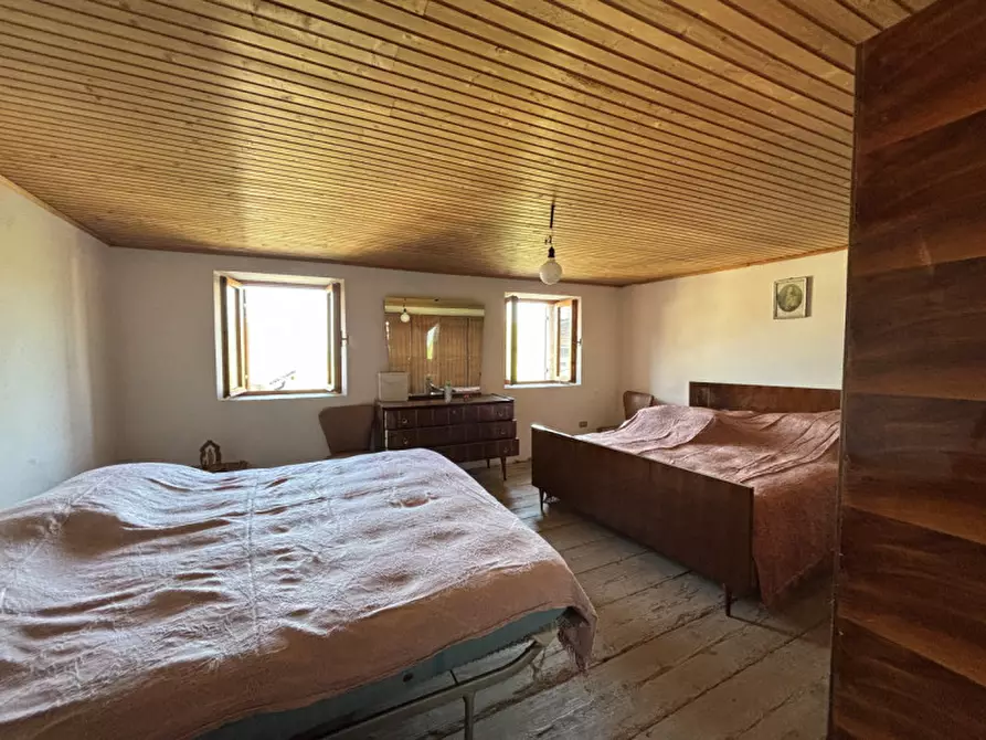 Immagine 7 di Rustico / casale in vendita  in Contrada Costa a Bosco Chiesanuova