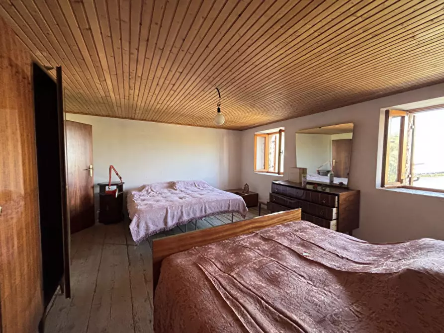 Immagine 8 di Rustico / casale in vendita  in Contrada Costa a Bosco Chiesanuova