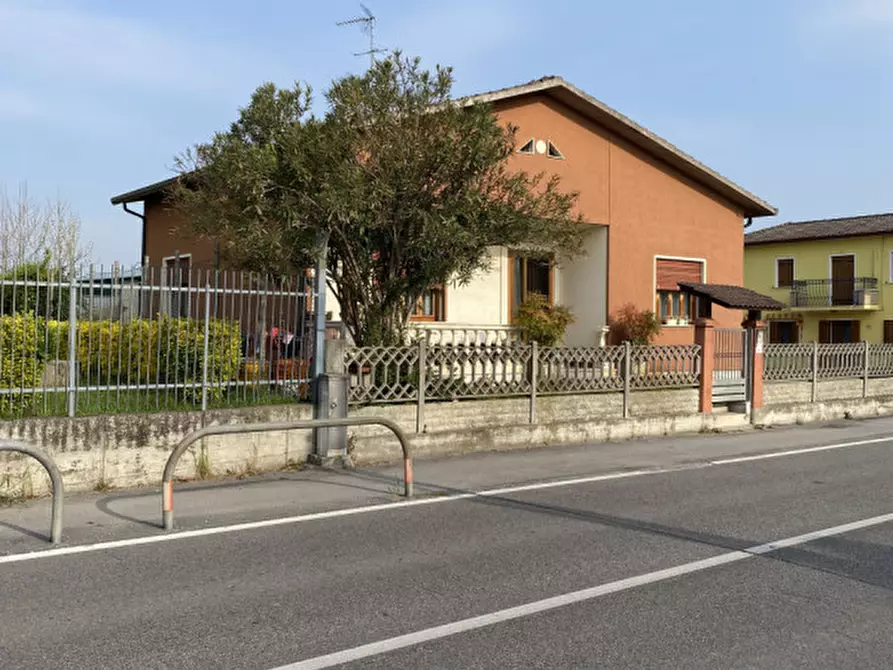 Immagine 2 di Casa indipendente in vendita  in Via 2 Giugno a Legnaro